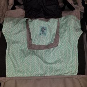 Lillebaby essentials